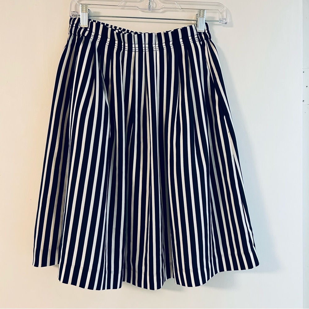 NWT- JCrew Factory - Pleated Striped Skirt w/ Elasticized Waist - Picture 2 of 6